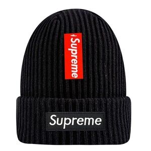 Supreme Black Ribbed Knit Hat